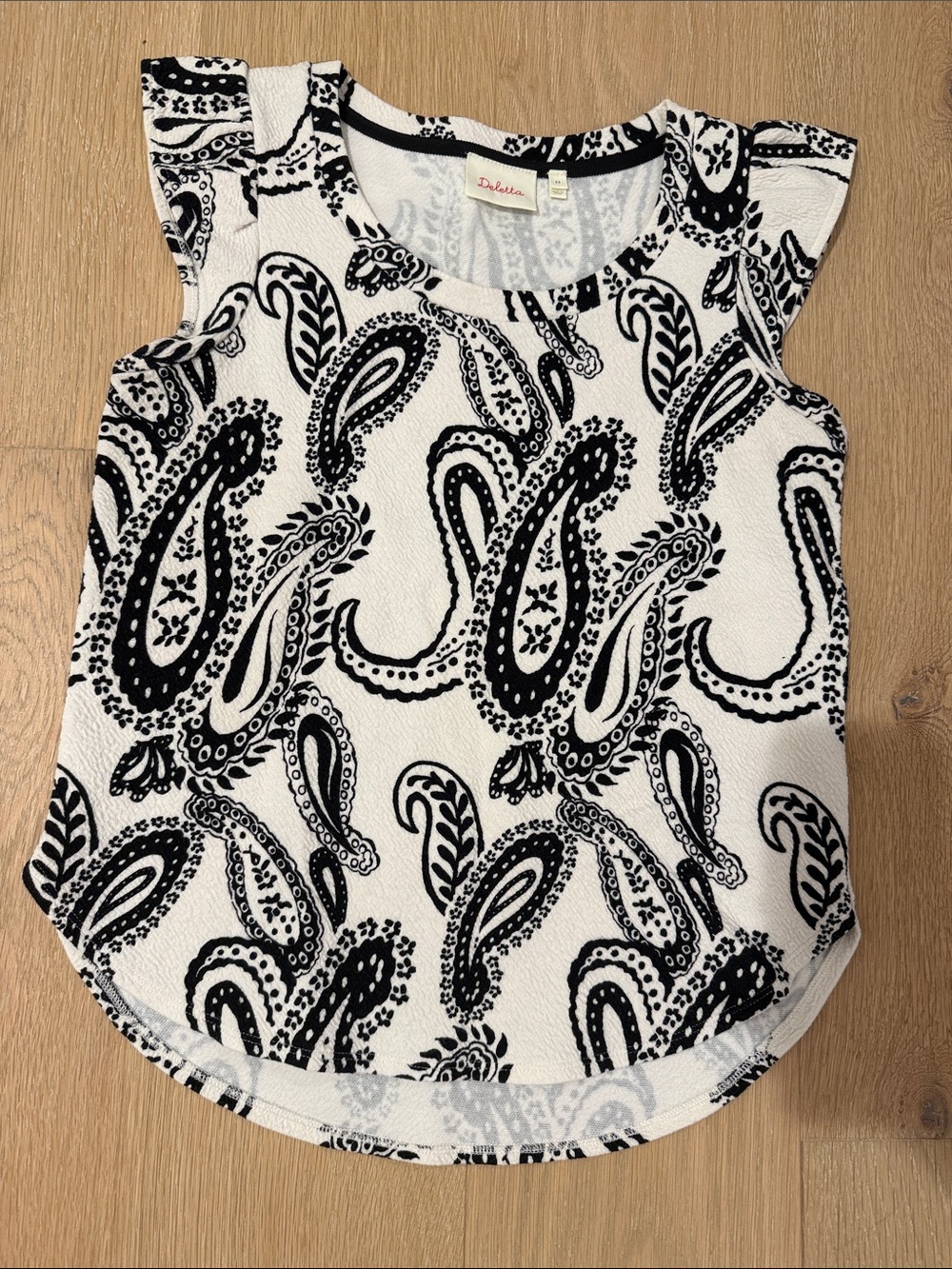 Anthropologie Deletta Black & White Paisley Flutter Sleeve Women’s Tank size xs